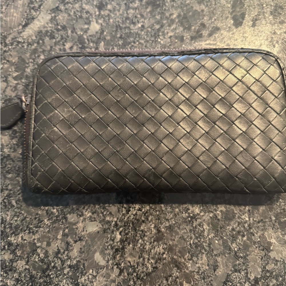 🖤Bottega Veneta long zippy wallet🖤
